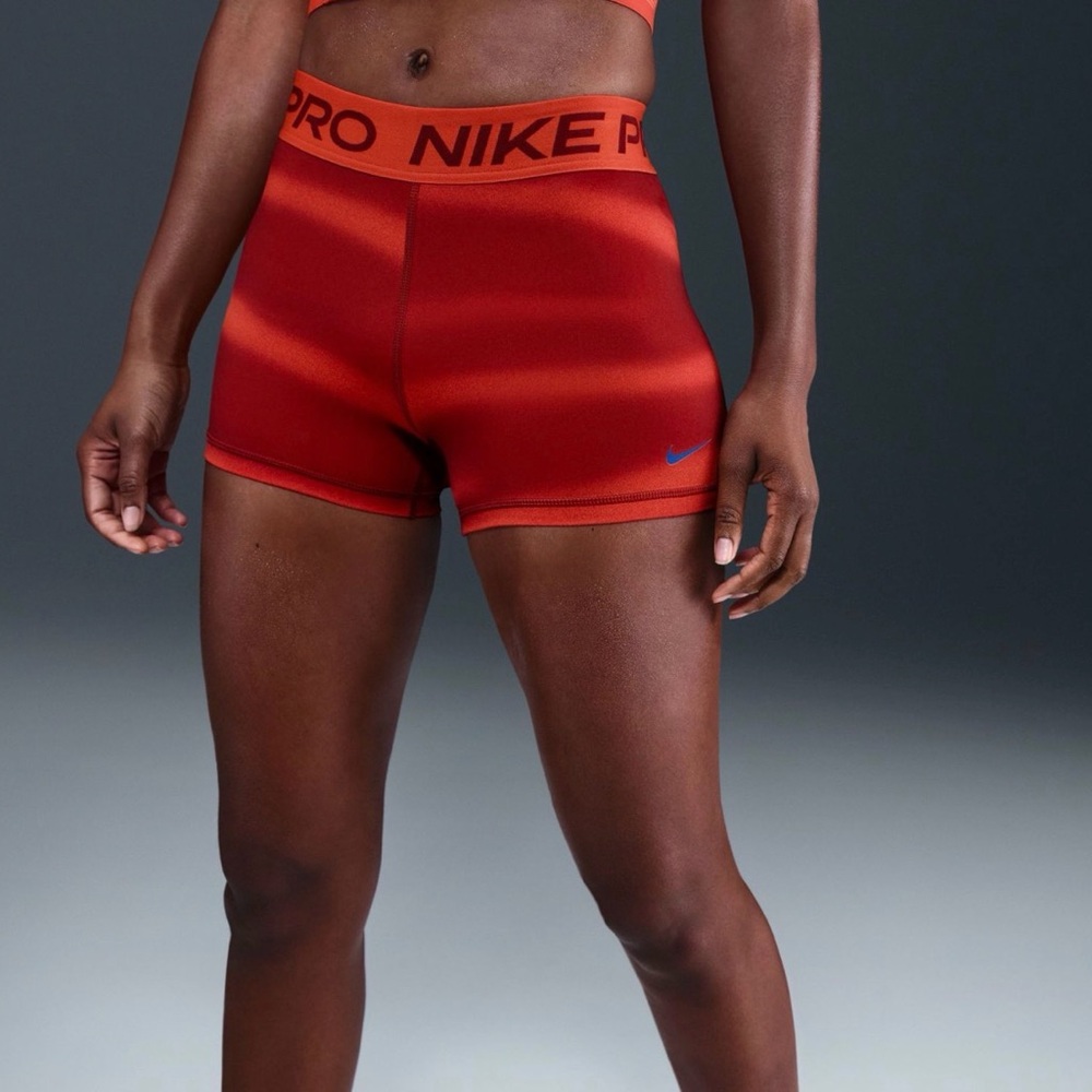 New!! Nike Pro women's 3" shorts